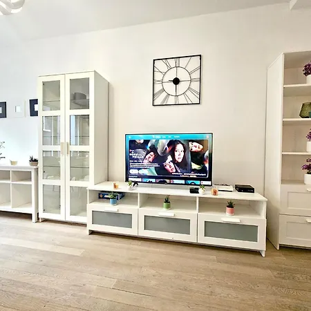 Apartment Cozy&contemporary 2br Flat-3b *
